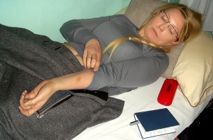 Пока Тимошенко лечится, ее врач развлекается с фотомоделью
